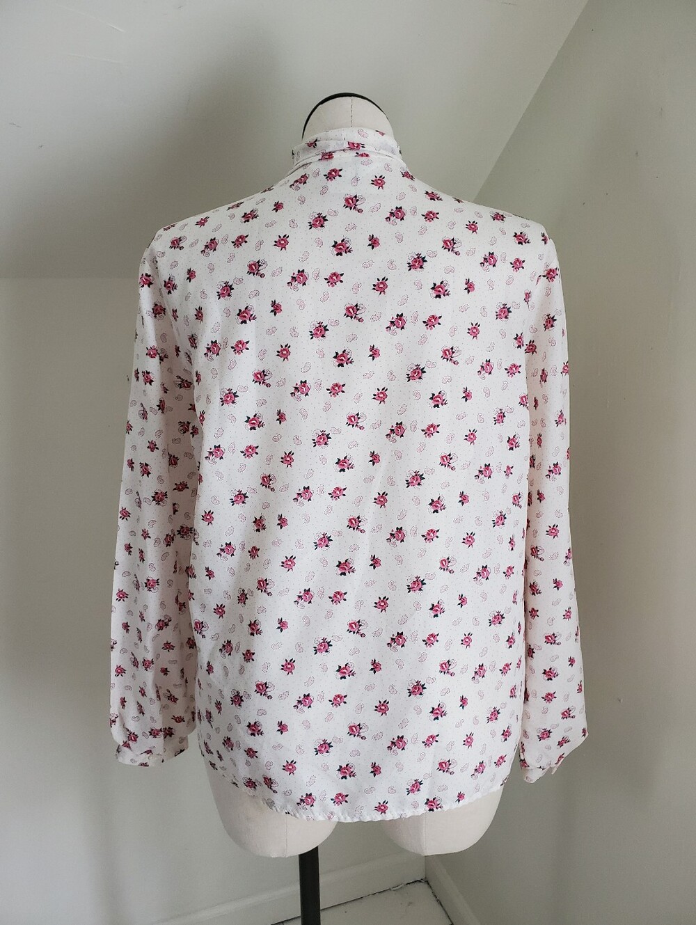 70s Vintage Pussybow Long Sleeve Blouse Micro Polka Dot Paisley Rose Print - Picture 9 of 10